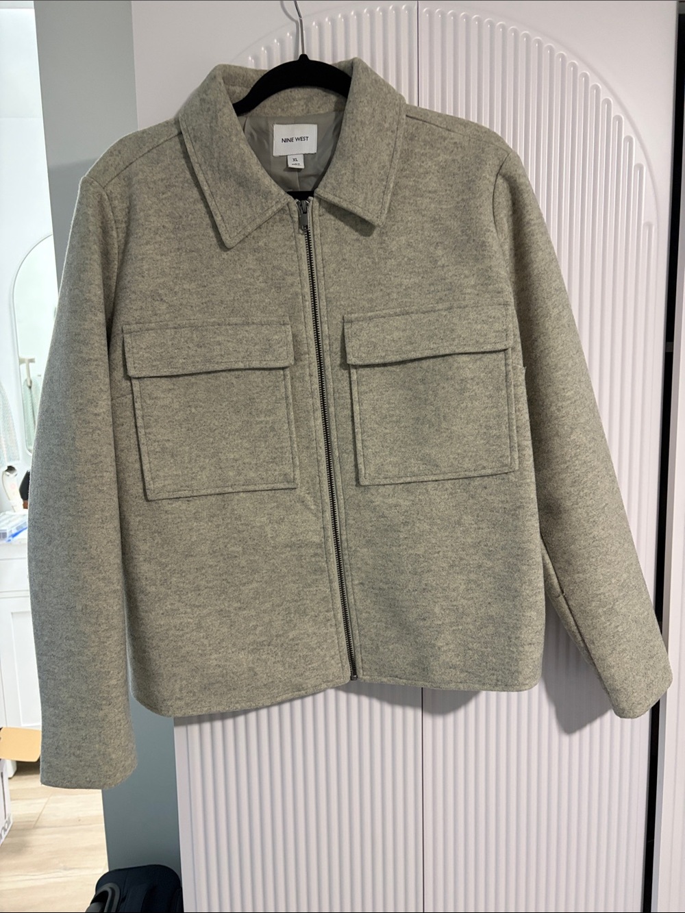 Nine West Like New Women Light Gray Zip-Front Shirt Jacket